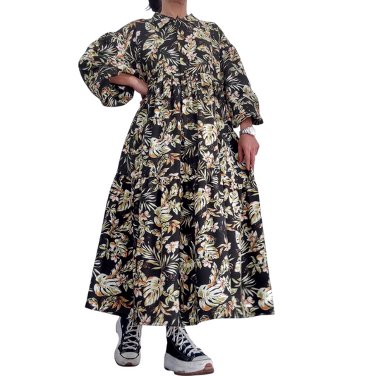 Vestido preto floral